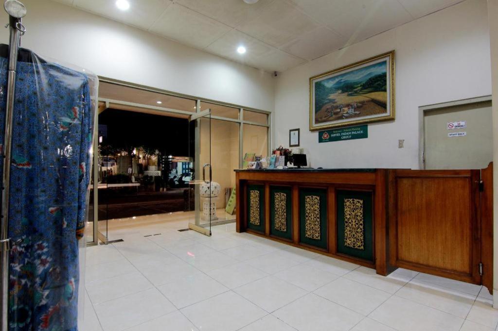 Hotel Grand Rosela Jogjakarta Buitenkant foto