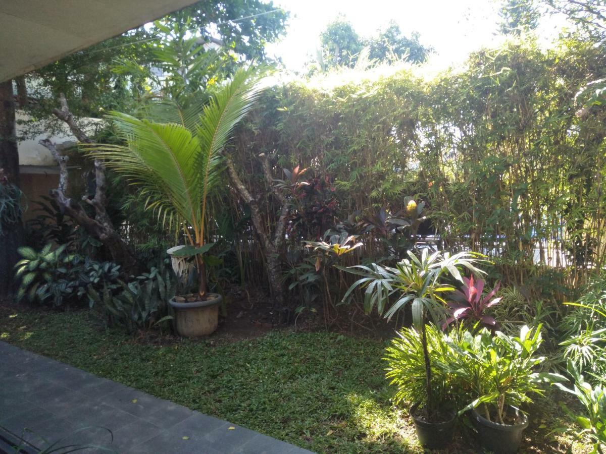 Hotel Grand Rosela Jogjakarta Buitenkant foto