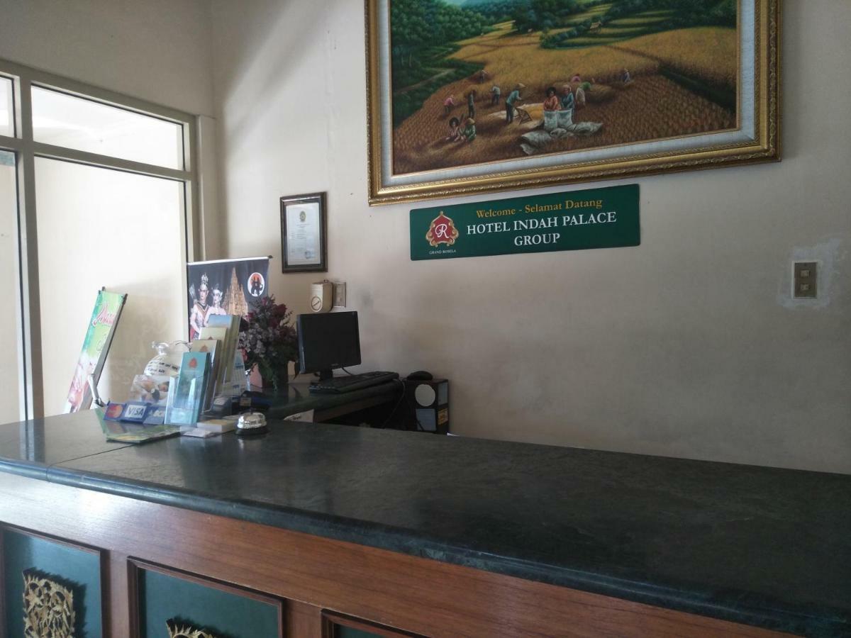 Hotel Grand Rosela Jogjakarta Buitenkant foto